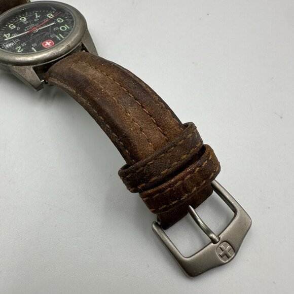 Swiss Army Wenger Marlboro Watch Men Black Dial 37MM Swiss New Battery 8.5" - Picture 5 of 14